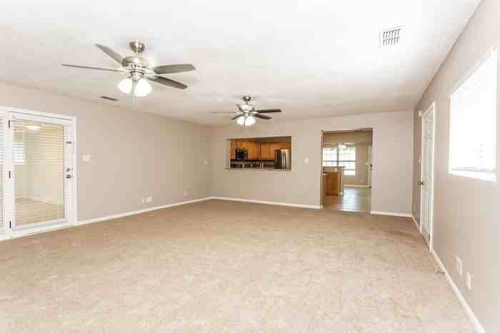 3134 Dalehurst Dr W - Photo 5 of 16