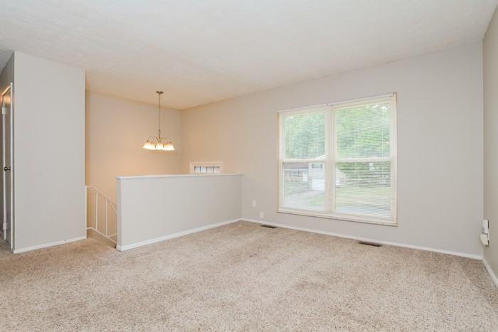 10288 Dewhill Ln - Photo 6 of 14