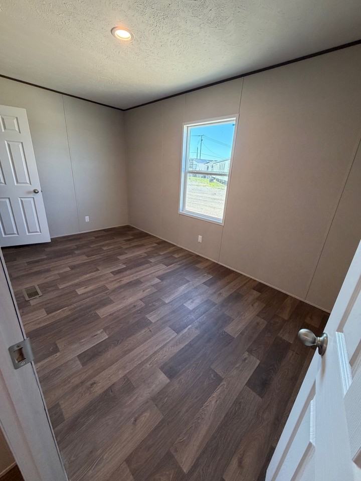 602 Neff St #NA - Photo 6 of 21