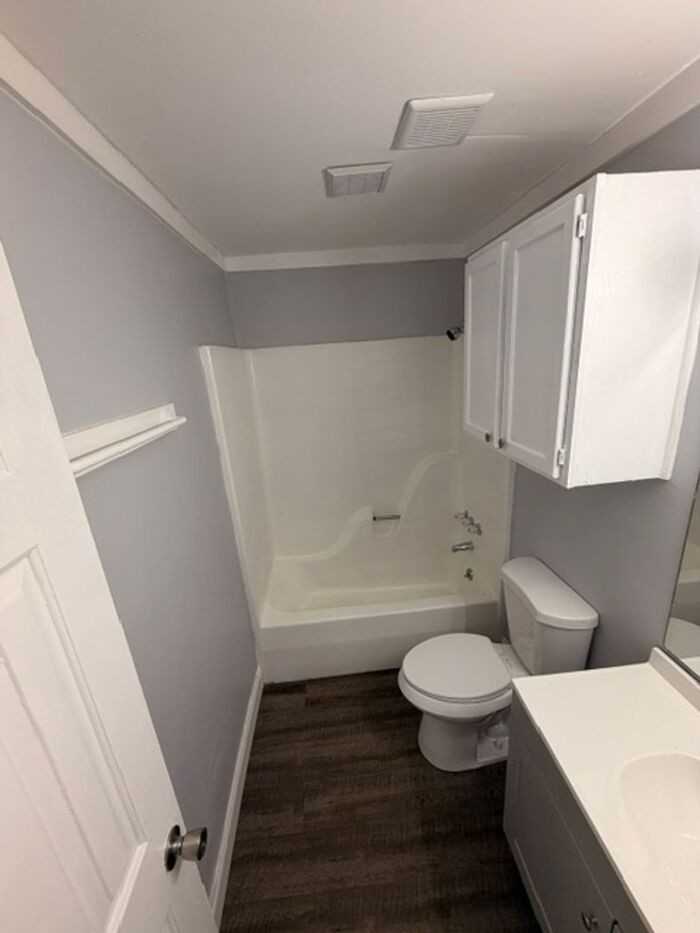 168 Sherman Dr - Photo 4 of 15