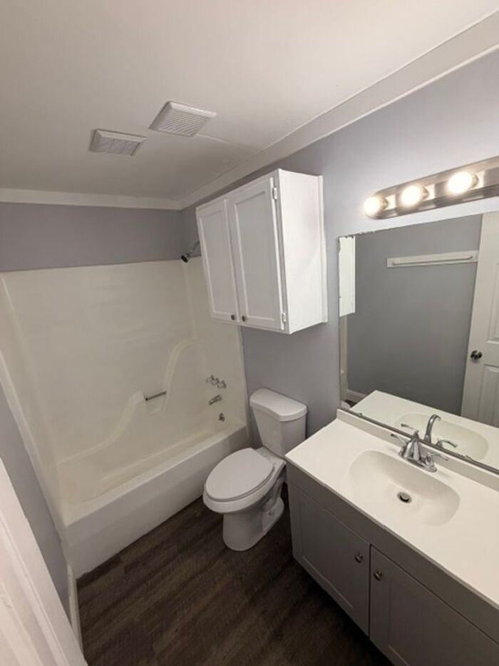168 Sherman Dr - Photo 5 of 15