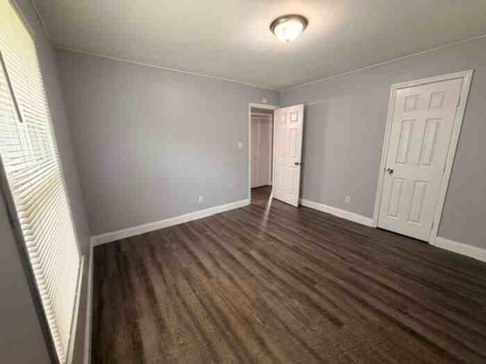 168 Sherman Dr - Photo 7 of 15
