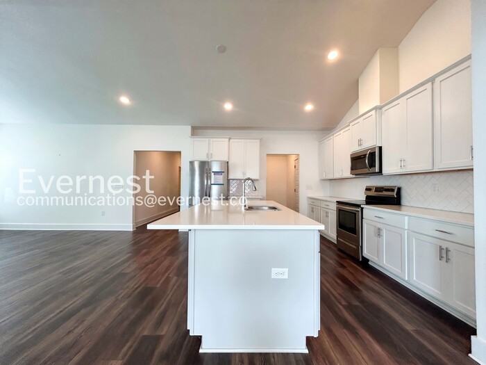 2311 Murano Dr - Photo 3 of 33