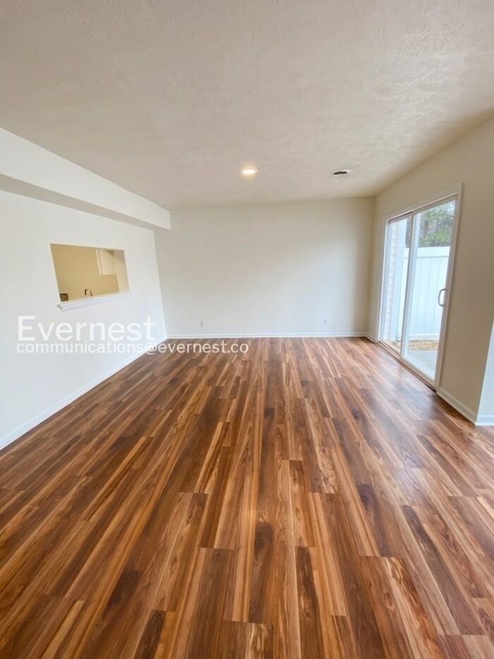 4009 Midlands Rd - Photo 4 of 16