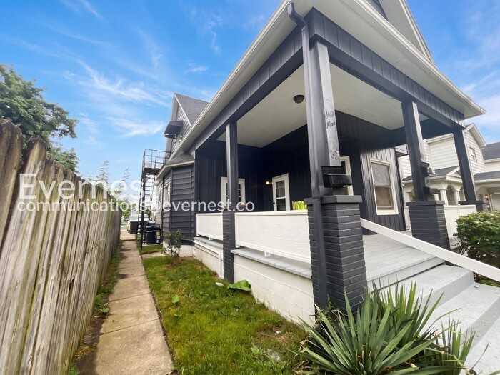 67 N Harris Ave - Photo 2 of 26