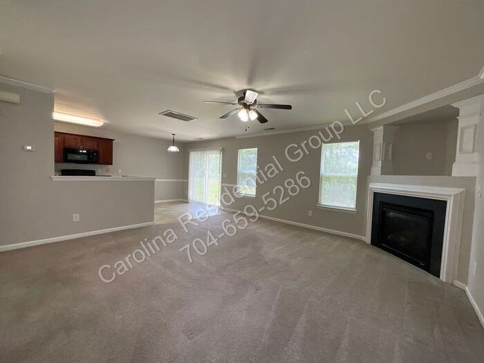 7043 Haines Mill Rd - Photo 3 of 20