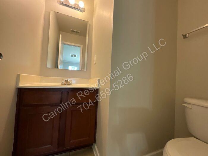 7043 Haines Mill Rd - Photo 5 of 20