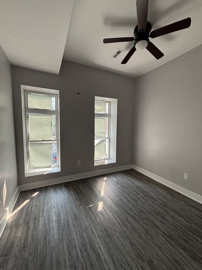 1299 Myrtle Ave #1 - Photo 2 of 9