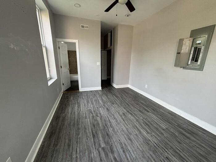 1299 Myrtle Ave #1 - Photo 6 of 9