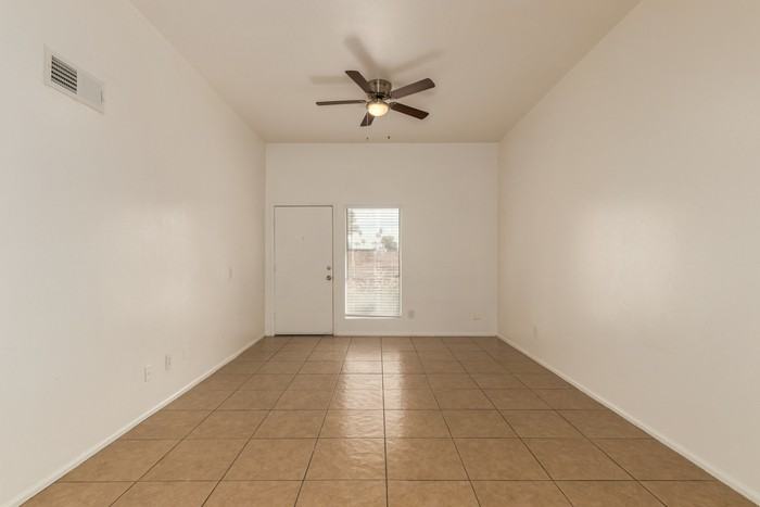 5312 N 60th Ave #A - Photo 6 of 41