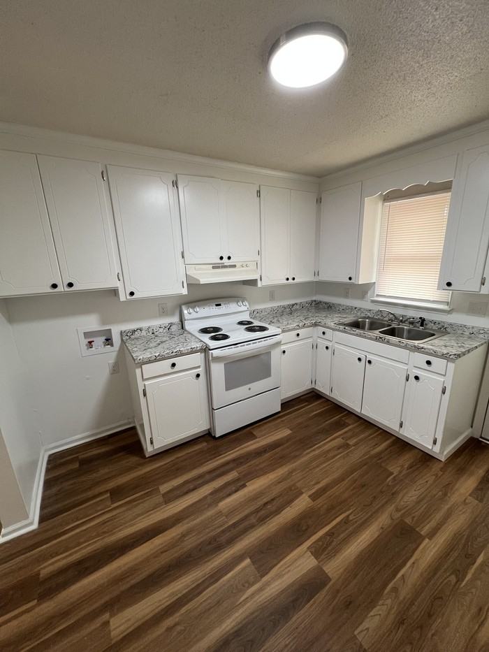 638 Jefferson St #B - Photo 6 of 10