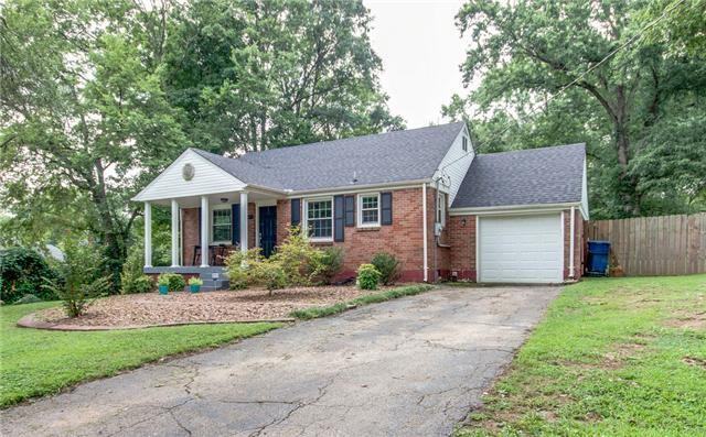 419 Chadwell Dr - Photo 2 of 2