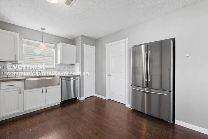 6326 Pompano St - Photo 5 of 36