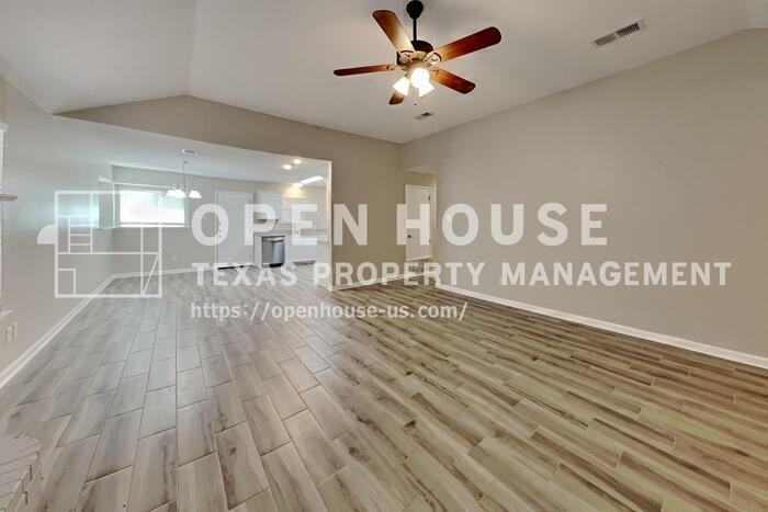 709 Stonebrooke Dr - Photo 5 of 21
