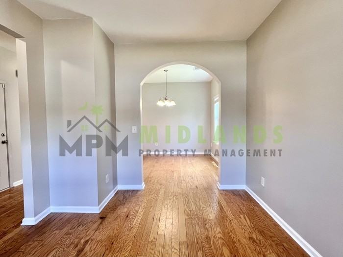 464 Edenhall Dr - Photo 6 of 50