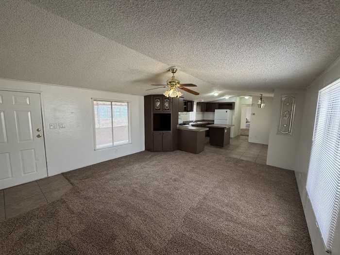 13729 W Maryland Ave - Photo 6 of 17