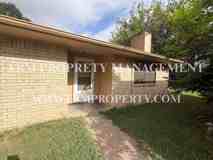 221 Highland Ave #A - Photo 1 of 1
