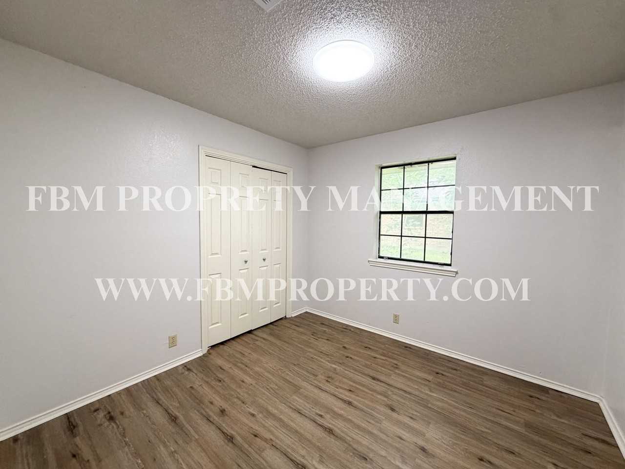 221 Highland Ave #A - Photo 5 of 13