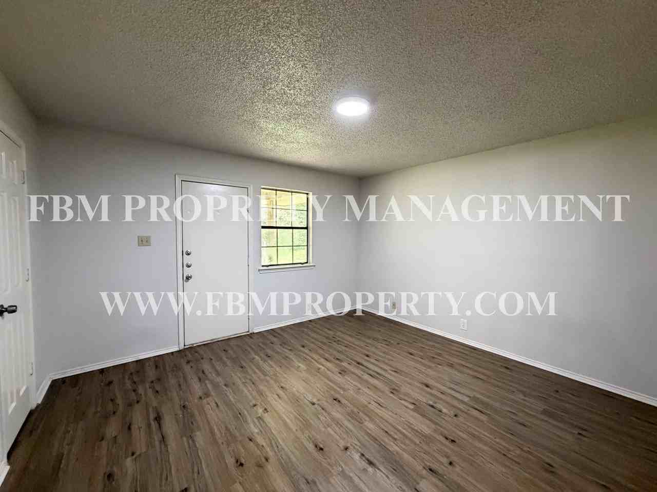 221 Highland Ave #A - Photo 7 of 13