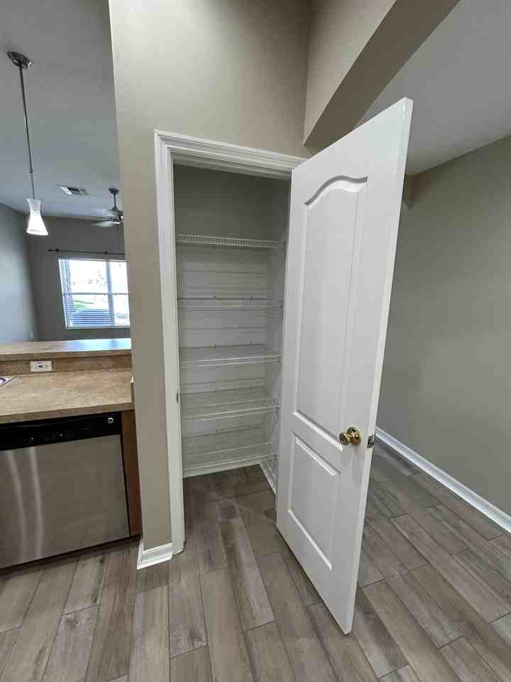2304 Bexley Pl - Photo 3 of 10