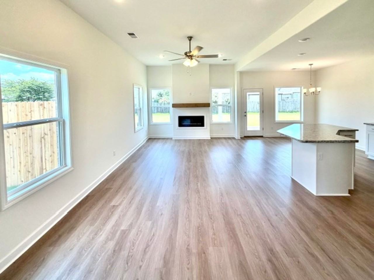 165 165 Summer Rose Ln - Photo 2 of 10