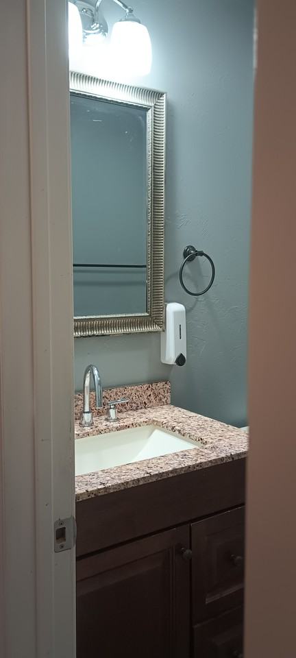 3504 N Vernon Ave #14 - Photo 7 of 11