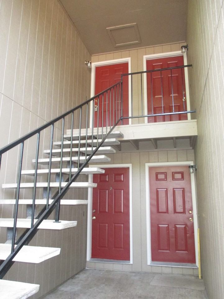 3351 Willow Ct Se - Photo 2 of 22