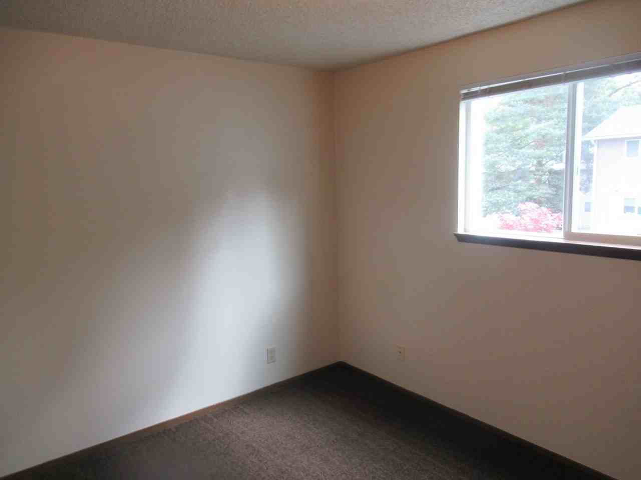 3351 Willow Ct Se - Photo 5 of 22