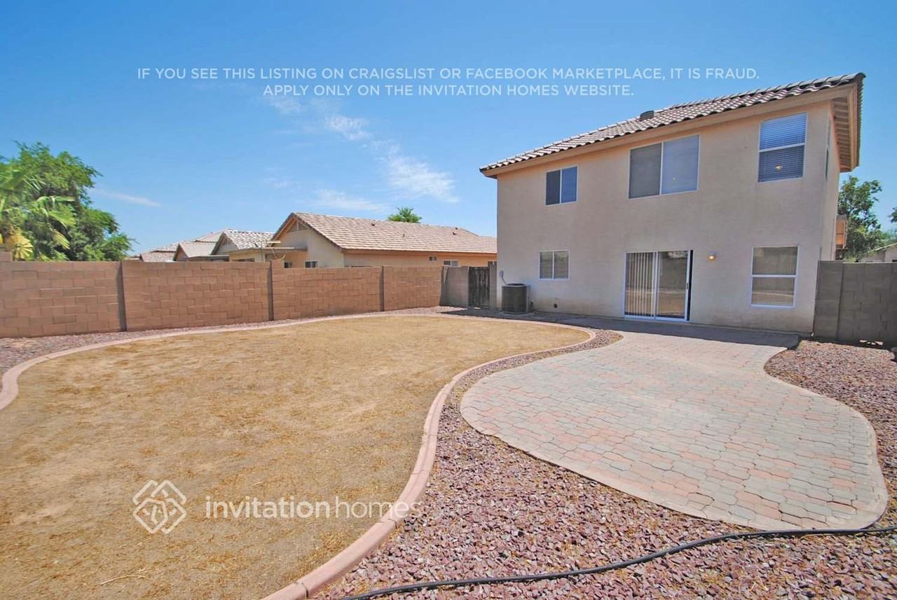 12946 W Cherry Hills Dr - Photo 3 of 4
