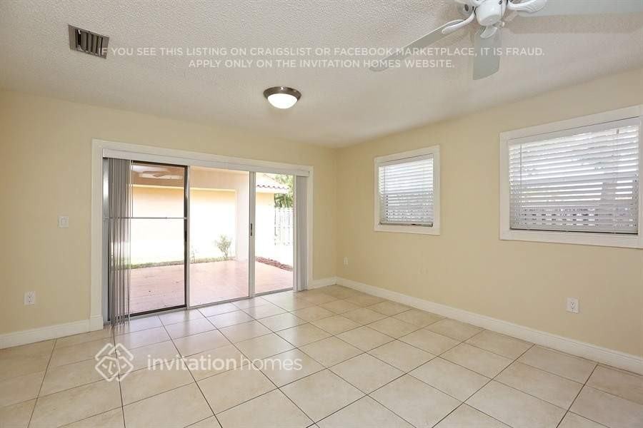 11255 Sw 143rd Ct - Photo 7 of 19