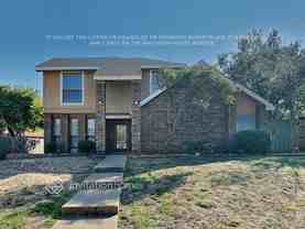 2032 Rochelle Ln - Photo 1 of 1