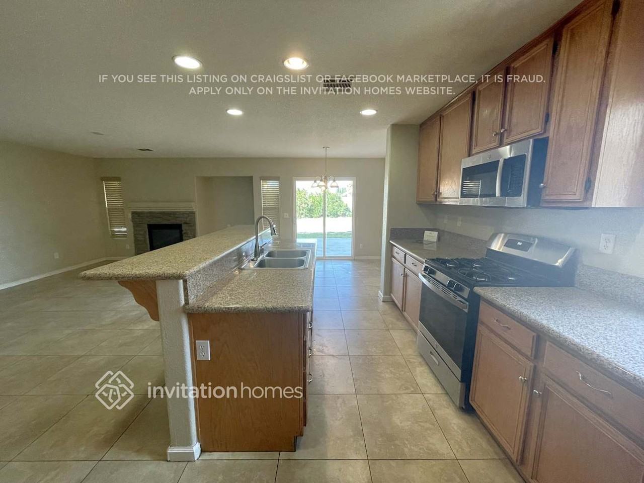 1529 Granville Way - Photo 5 of 12