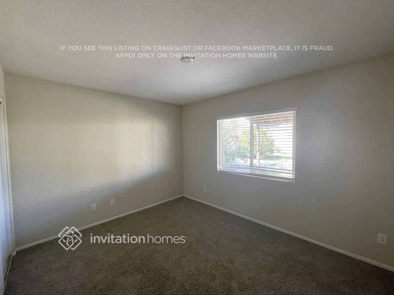 1529 Granville Way - Photo 7 of 12