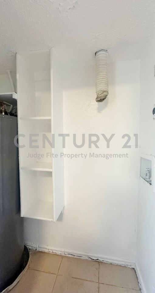 2817 Wimbledon Ct #A - Photo 5 of 12