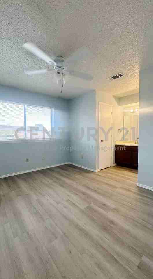 2817 Wimbledon Ct #A - Photo 7 of 12