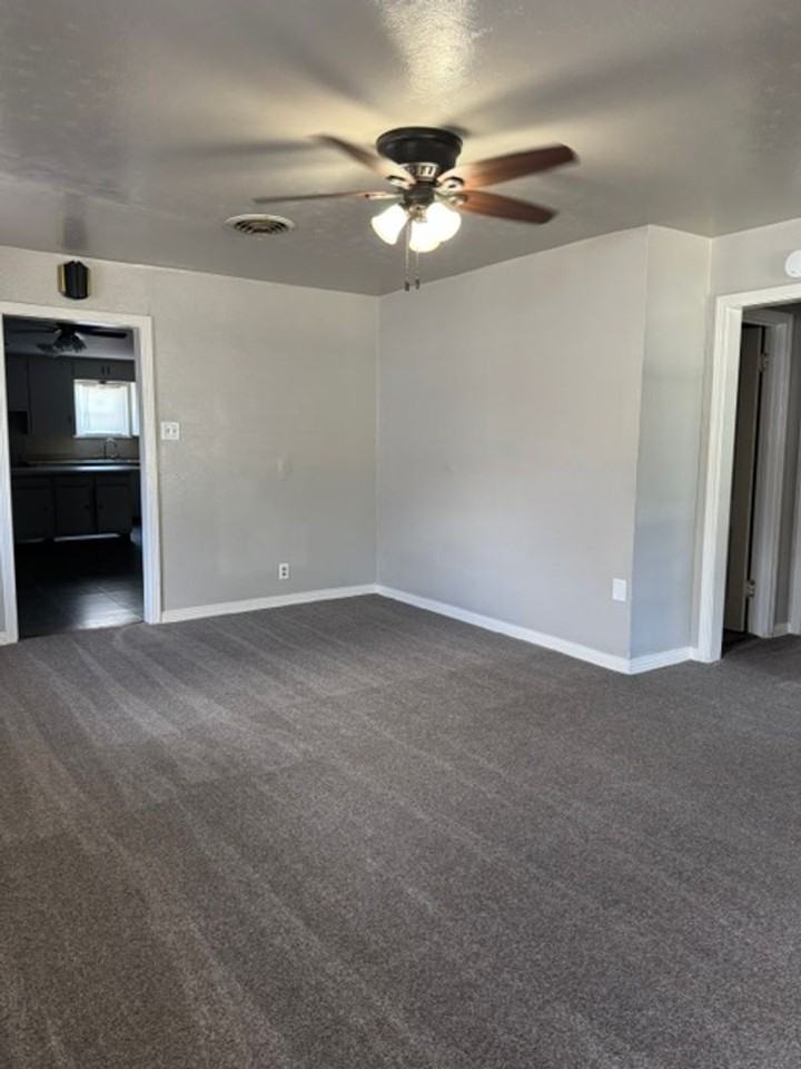 4323 S Polk St - Photo 5 of 17
