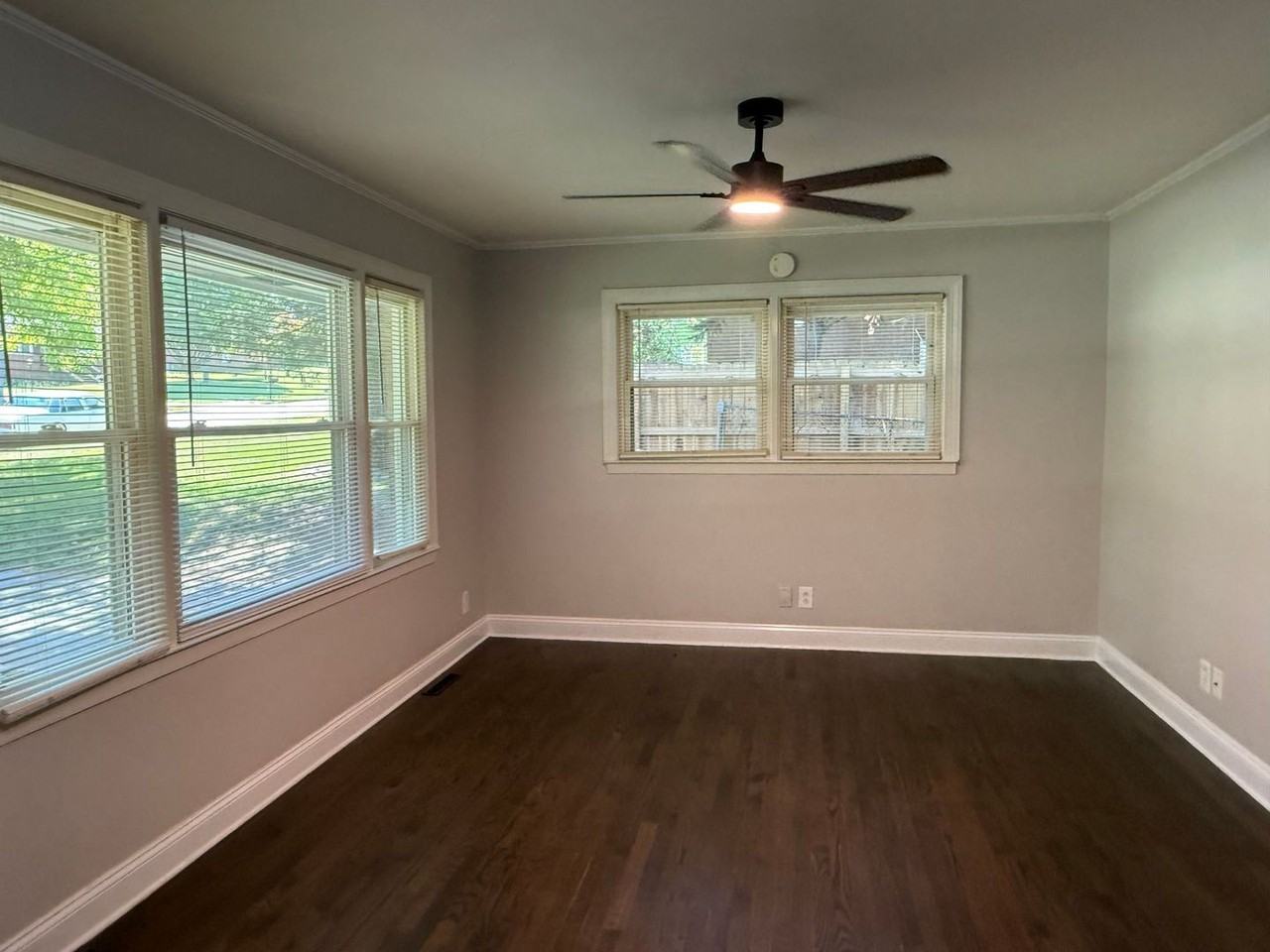645 Greenbriar Ave - Photo 2 of 26