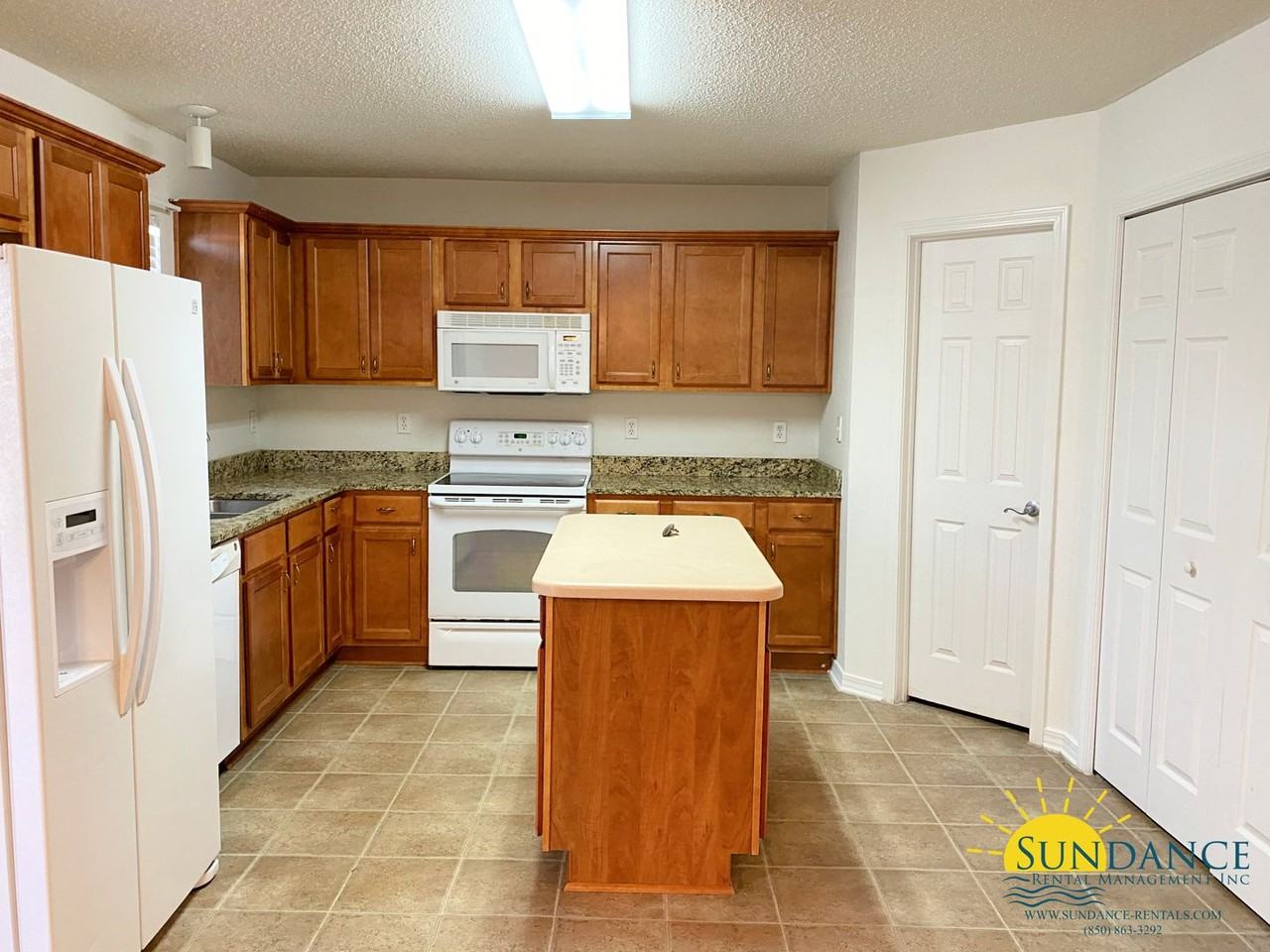 217 Limestone Cir - Photo 4 of 13