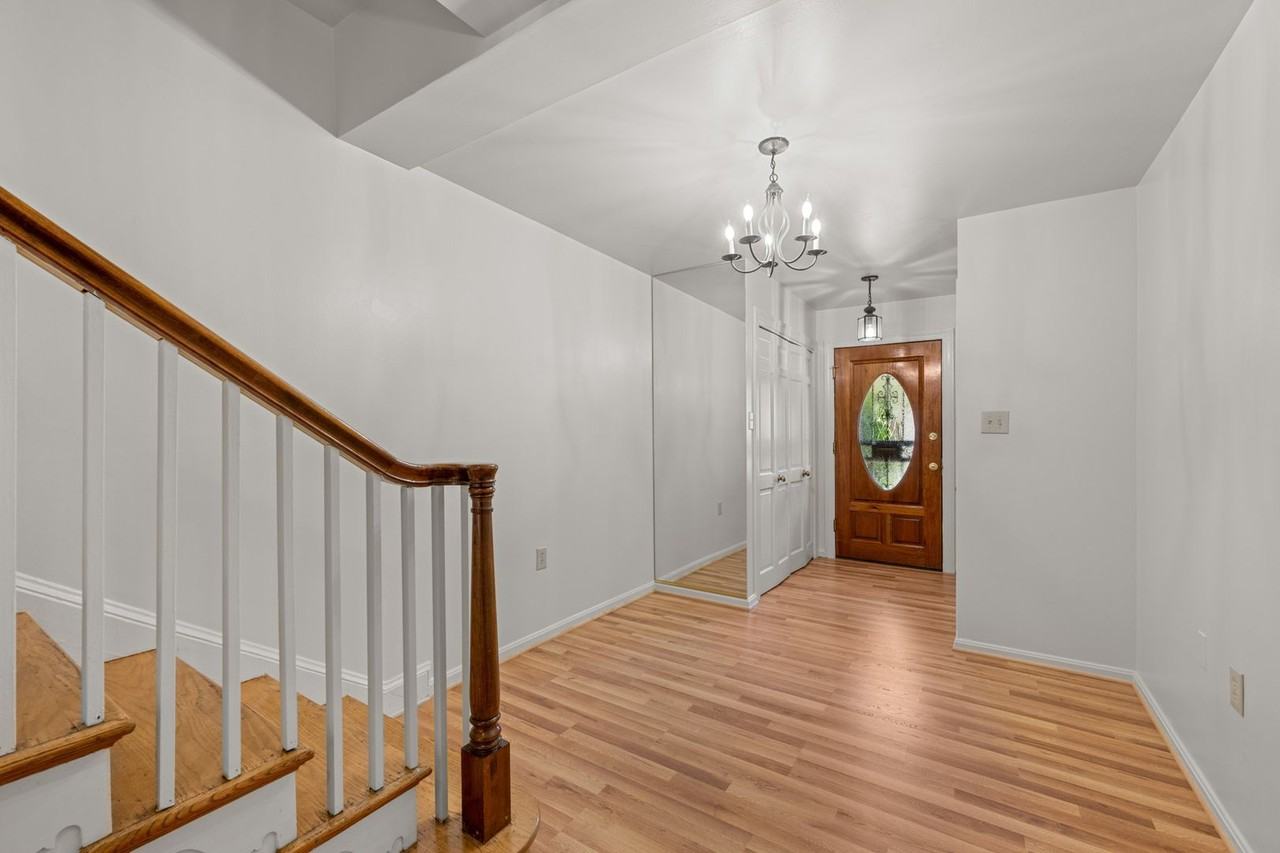 605 H St Sw - Photo 7 of 39