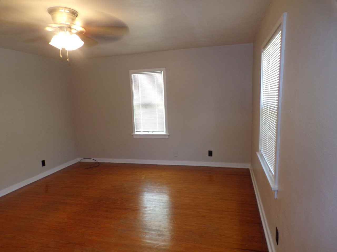 1030 Florida St - Photo 2 of 26