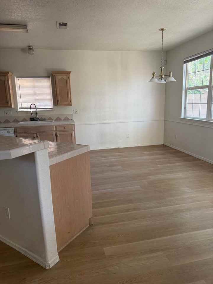 7408 Tricia Rd Ne - Photo 2 of 10