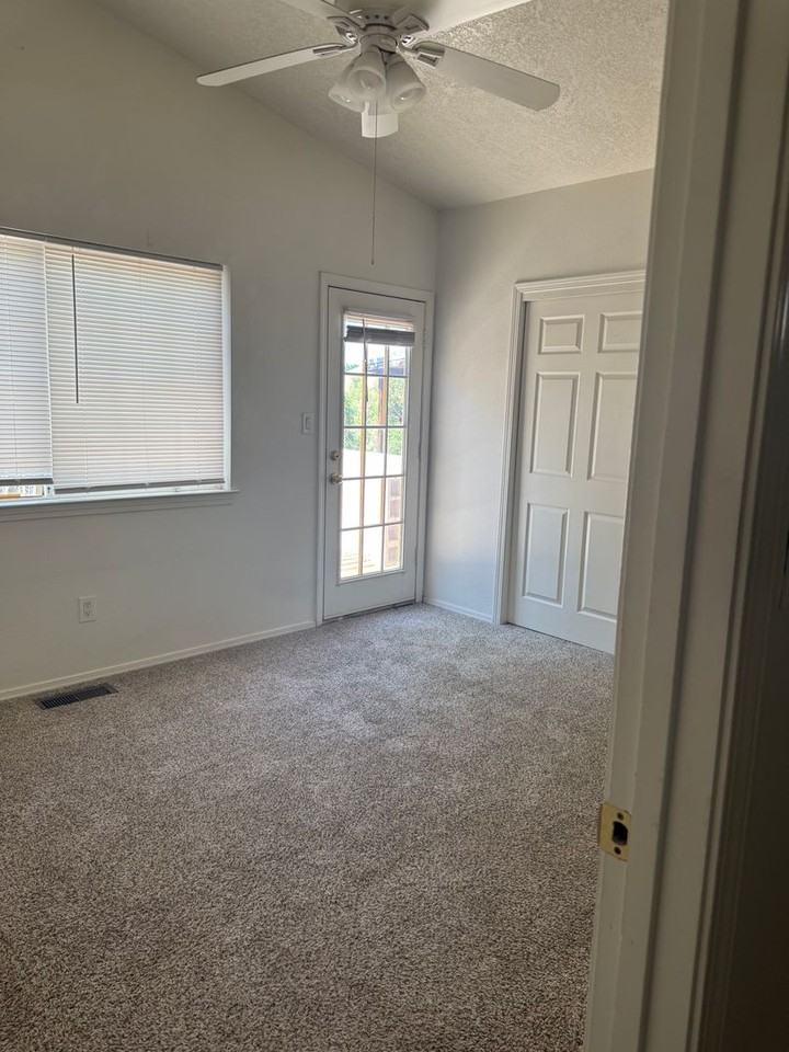 7408 Tricia Rd Ne - Photo 7 of 10