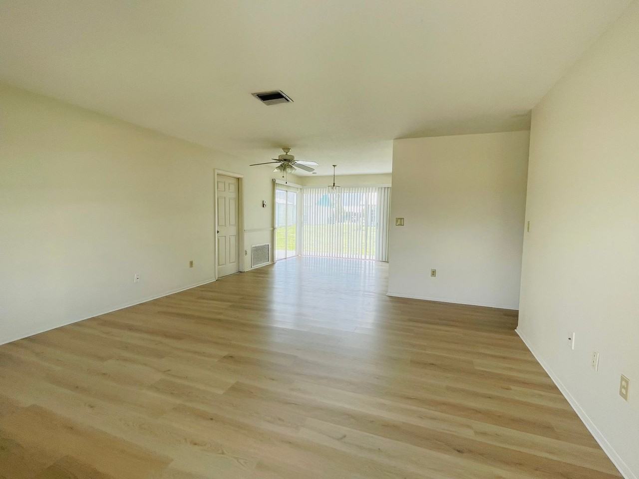 6161 La Porte Ter - Photo 2 of 21