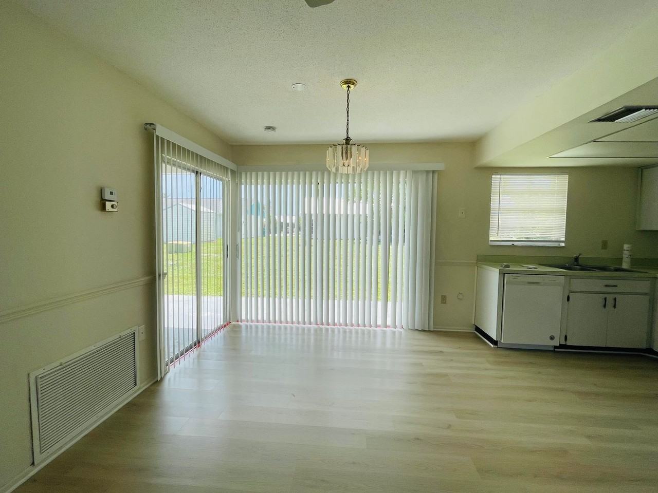 6161 La Porte Ter - Photo 4 of 21