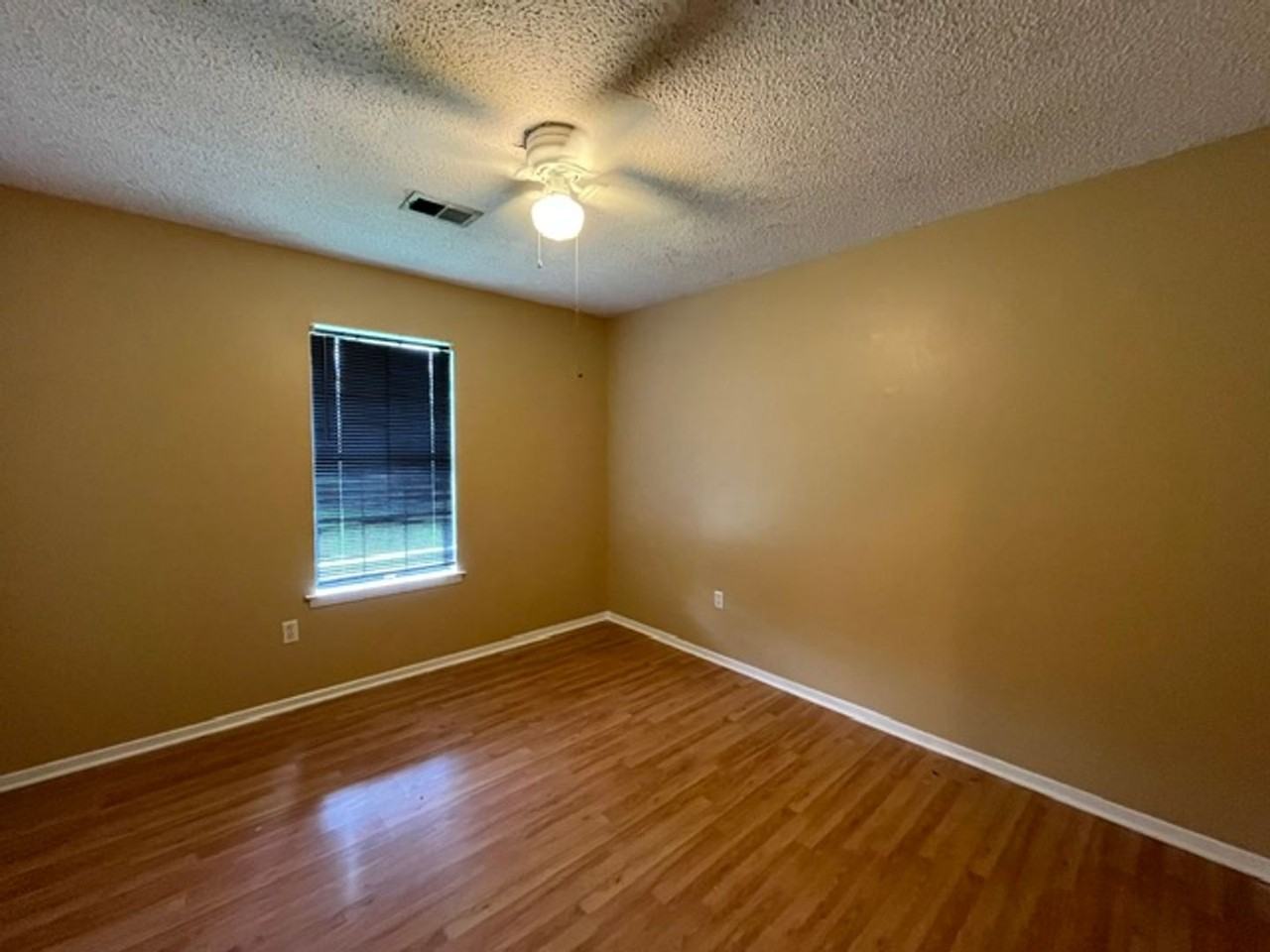 7386 Northbrook Dr - Photo 5 of 10