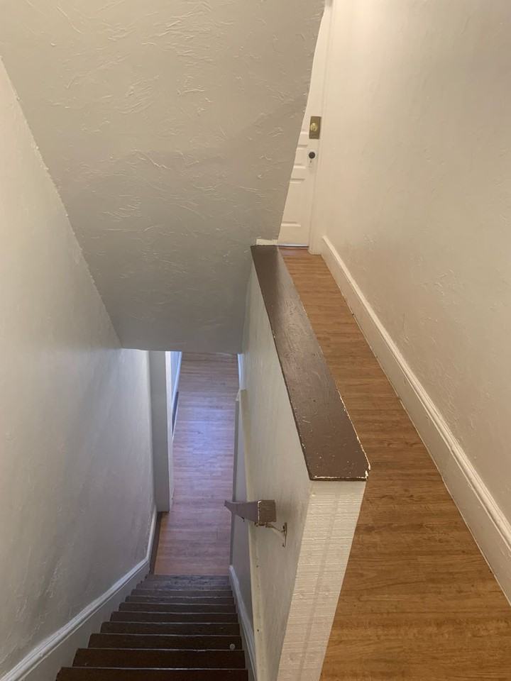 728 S Pershing Ave #3 - Photo 3 of 10