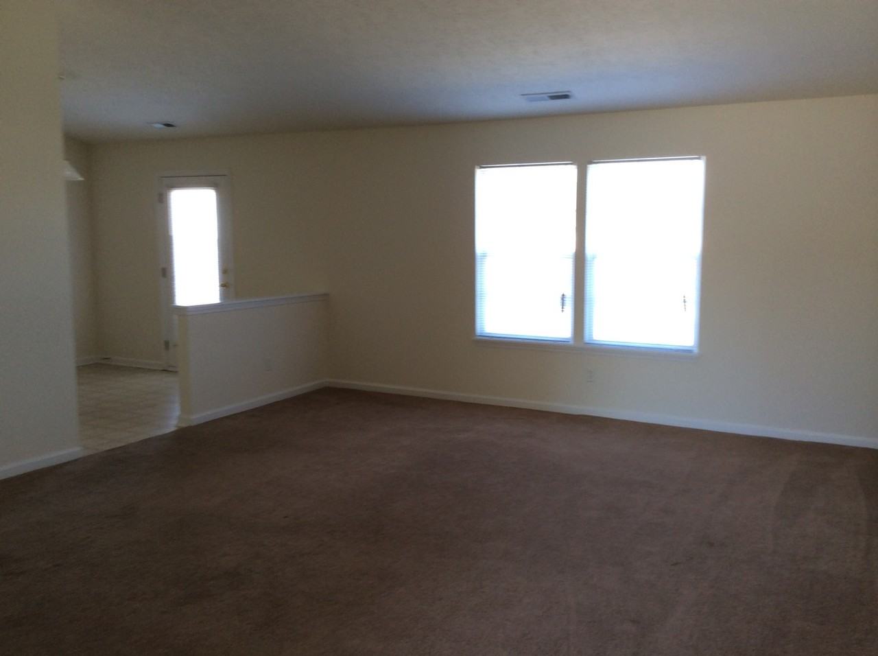 10606 Deercrest Ln - Photo 3 of 11