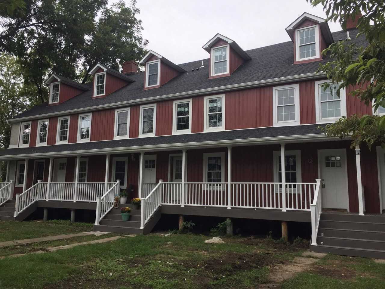 931 Broad St - Photo 4 of 31