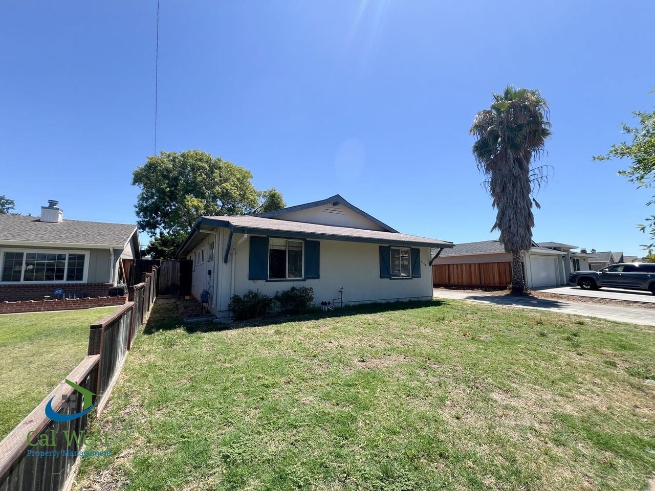 5510 Yale Dr - Photo 3 of 27