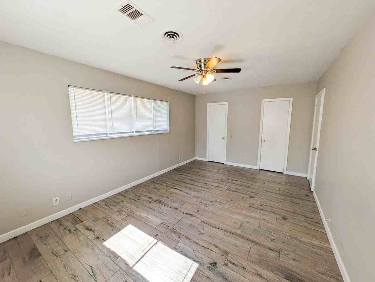 2109 Coronado Pl - Photo 7 of 17